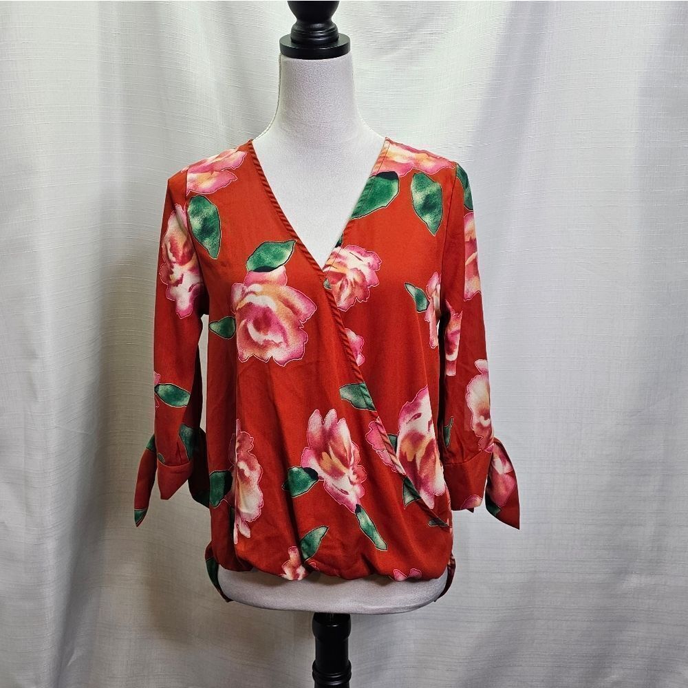 West Kei Orange Floral Surplice Blouse Size Small